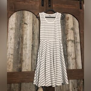 LuLaRoe Nicki dress size large